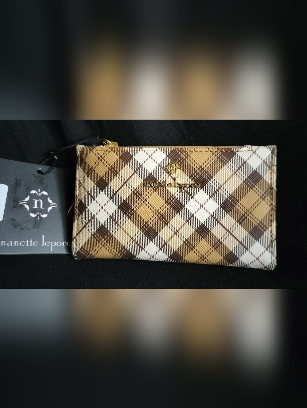 New Nanette Lepore Plaid Zip Card Wallet in Tan Brown White with Gold Logo